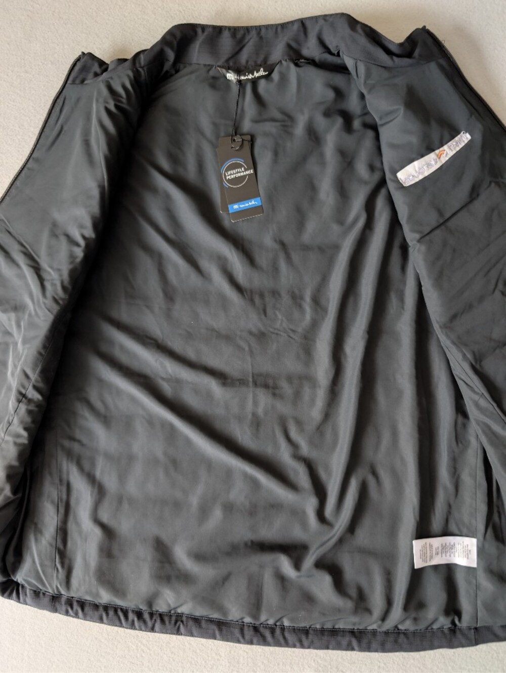 Travis Mathew Cold Bay Black Quilted Puffer Vest Lightweight XXL Preppy Golf image 6
